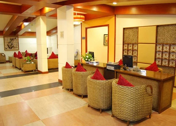 Lobby & Reception