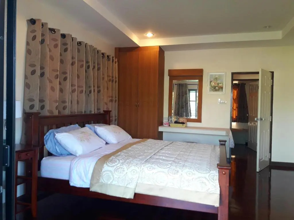 Rimtalay Angsila Guesthouse - Chambres