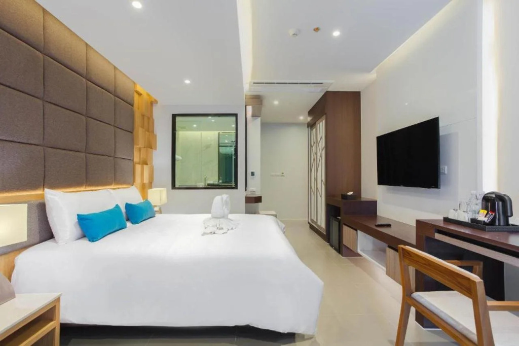 The Marina Phuket Hotel — фото
