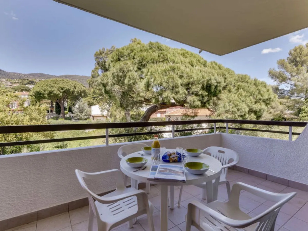 Balcony & Terrace