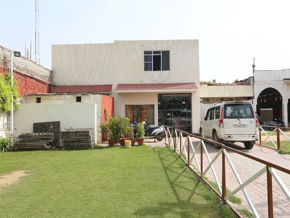 OYO 3201 Hotel Jhankar