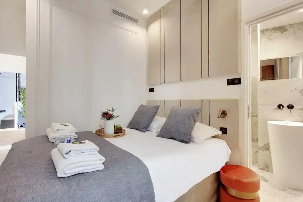 Voir la photo 1 — Superb Apartment With AC - Center of Paris