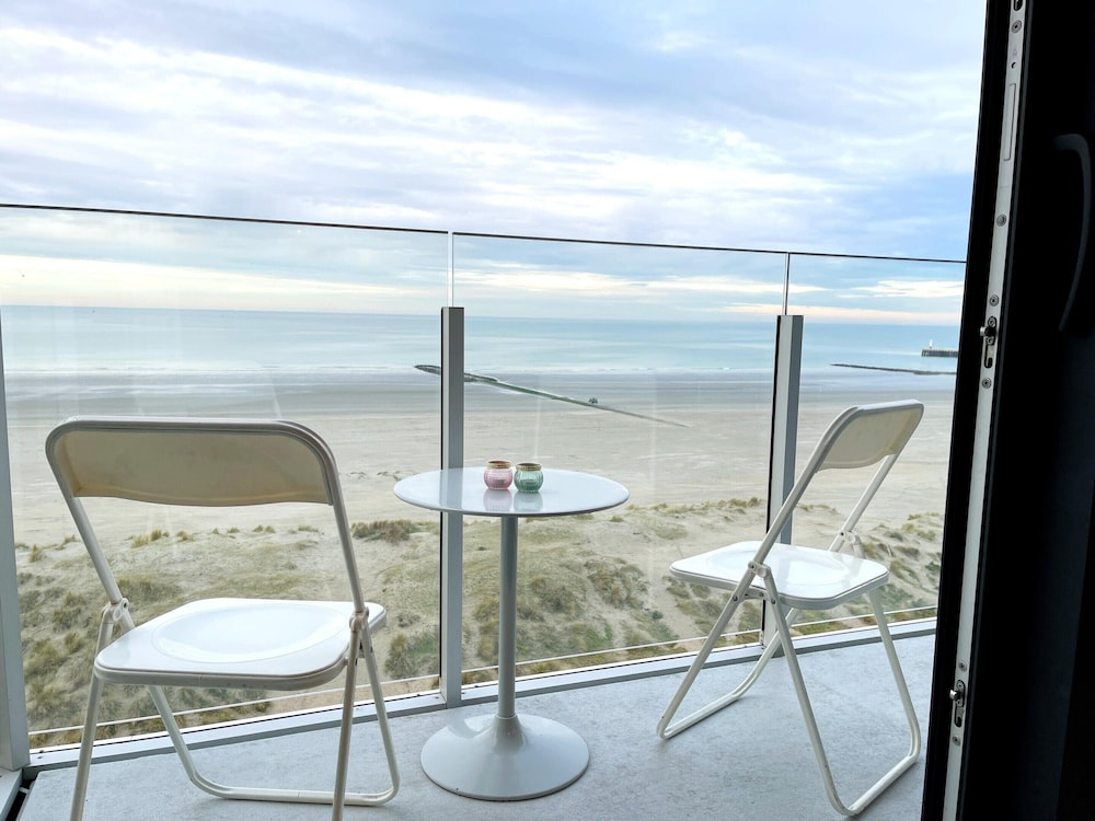 Beachfront Apartment in Nieuwpoort