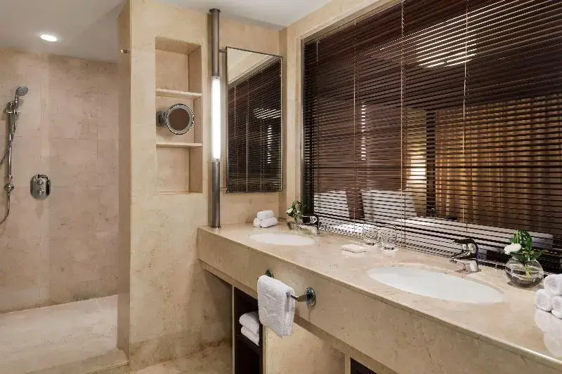 Shangri-La's Rasa Sayang Resort & Spa