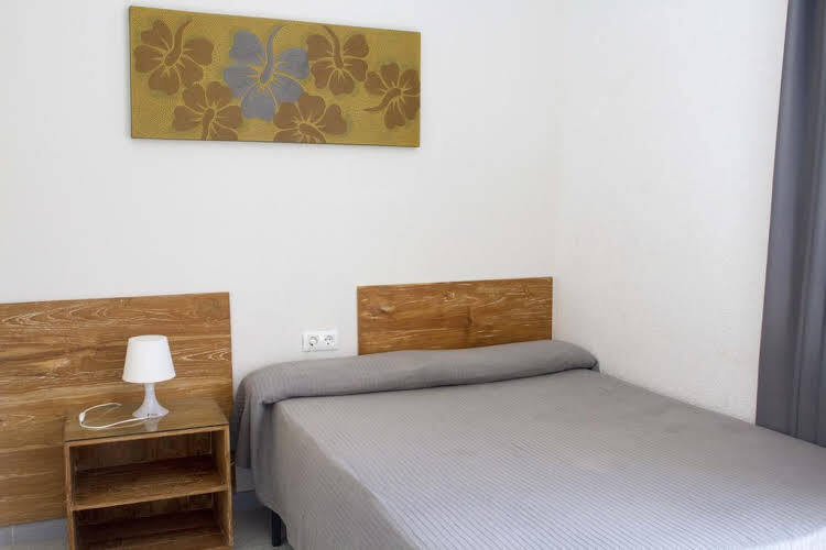 Hostal Ancora by null