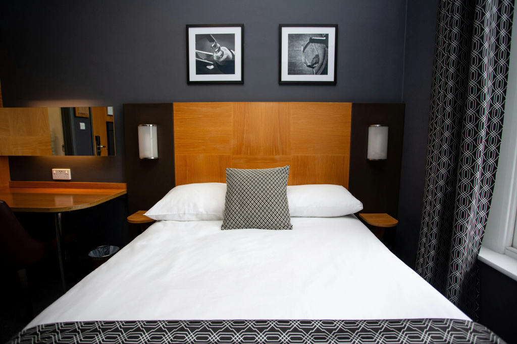 The Corner House Hotel — 3