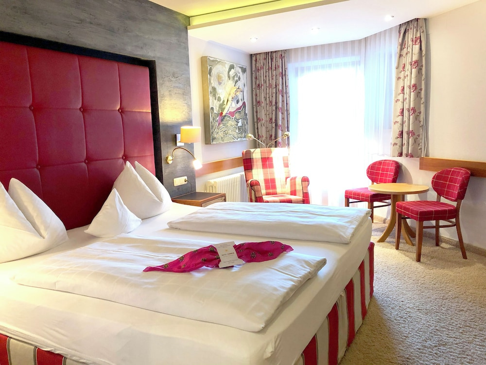 Standard Double room with balcony (full double bed)