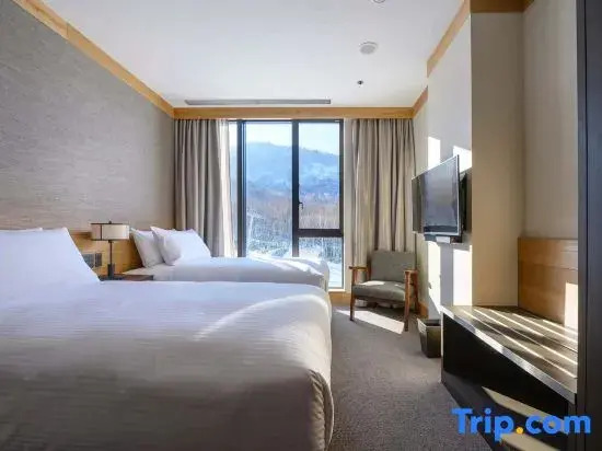 Yu Kiroro, Ski-In Ski-Out Luxury Residences