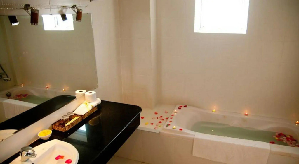 Golden Lotus Central Hotel, Нячанг, В'єтнам мініатюра 12