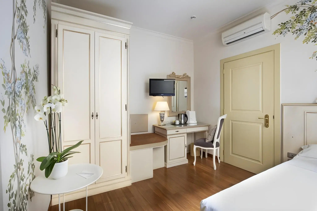 Hotel photo 40