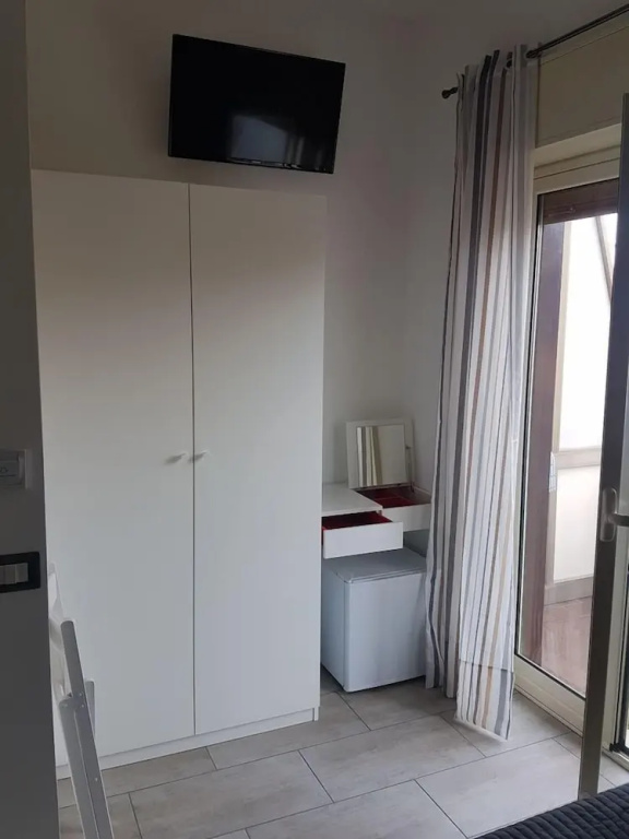 Comfort room