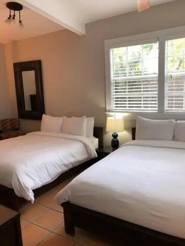 L'Habitation Guesthouse- Adult Exclusive
