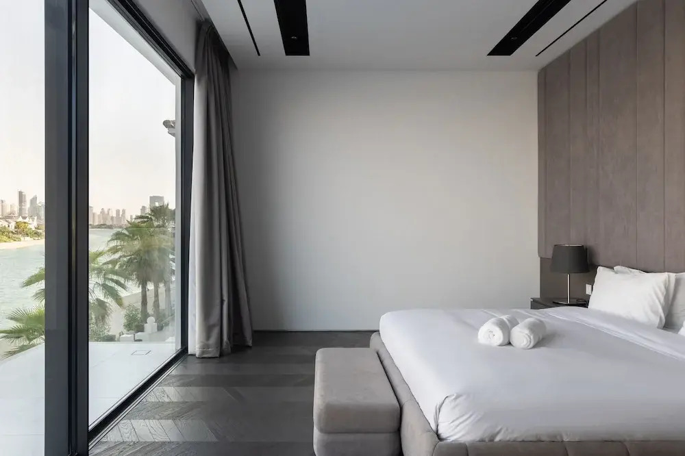 Palm Paradise- 5BR Villa - Infinity Pool image rooms