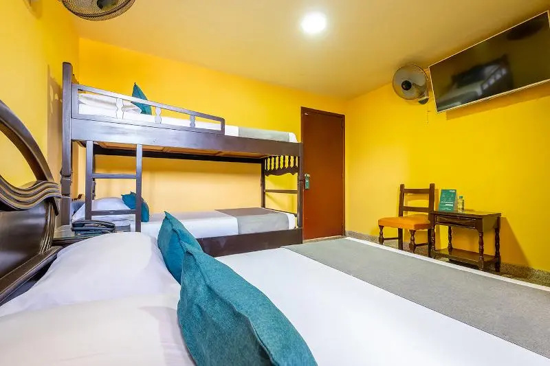 Hotel Almirante - Chambres