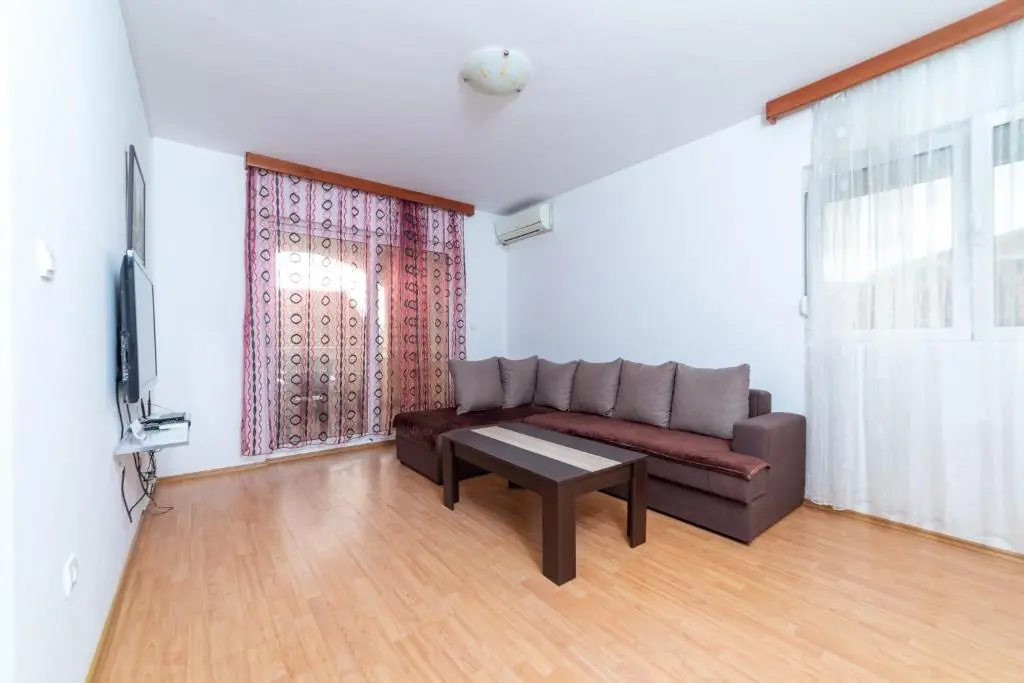 2 Bedrooms Apartment with balcony