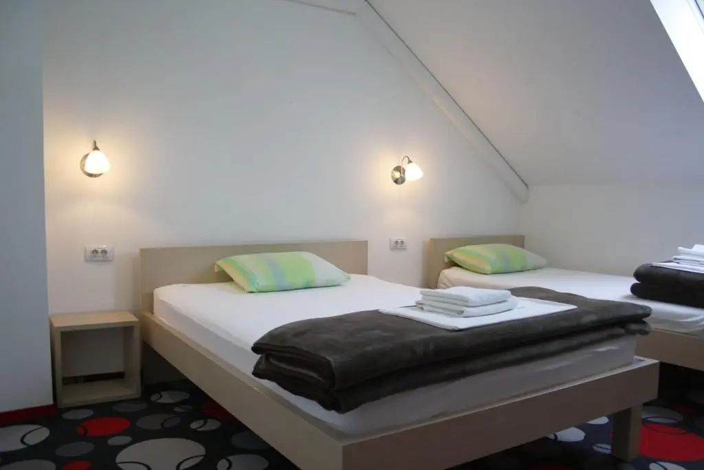 Fitea Pansion - Chambres
