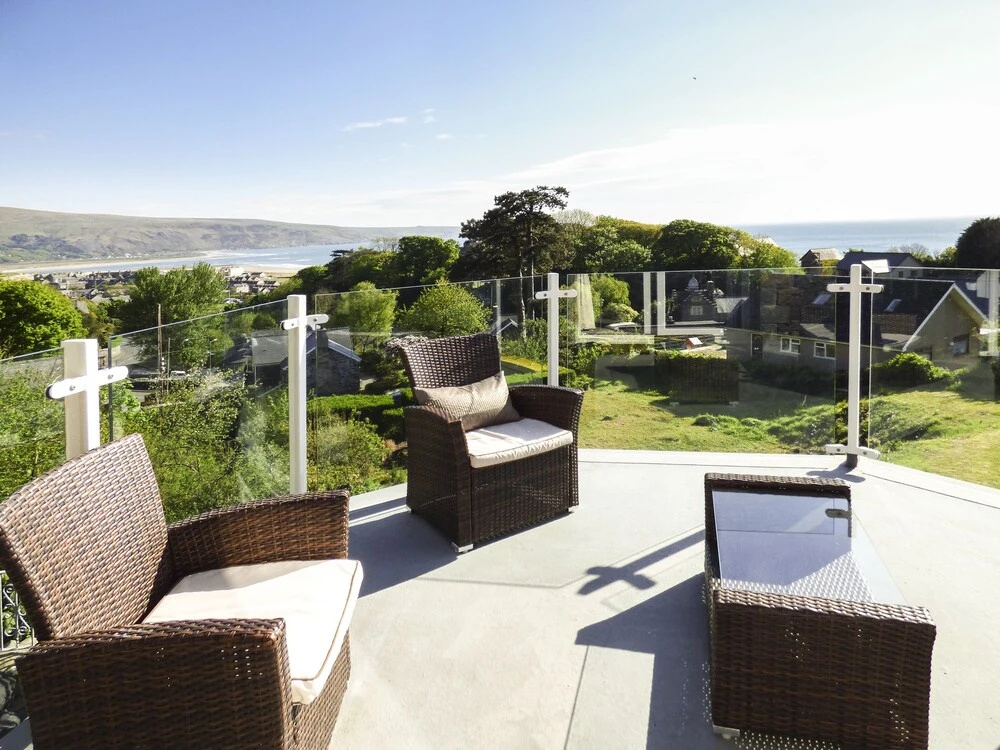 Balcony & Terrace