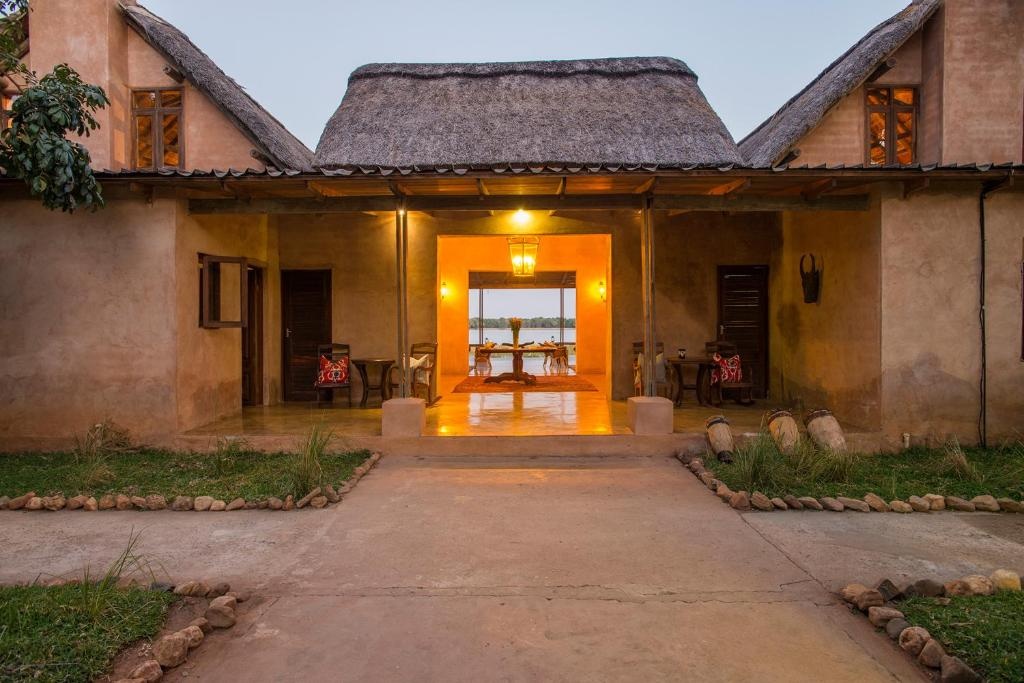 Royal Zambezi Lodge