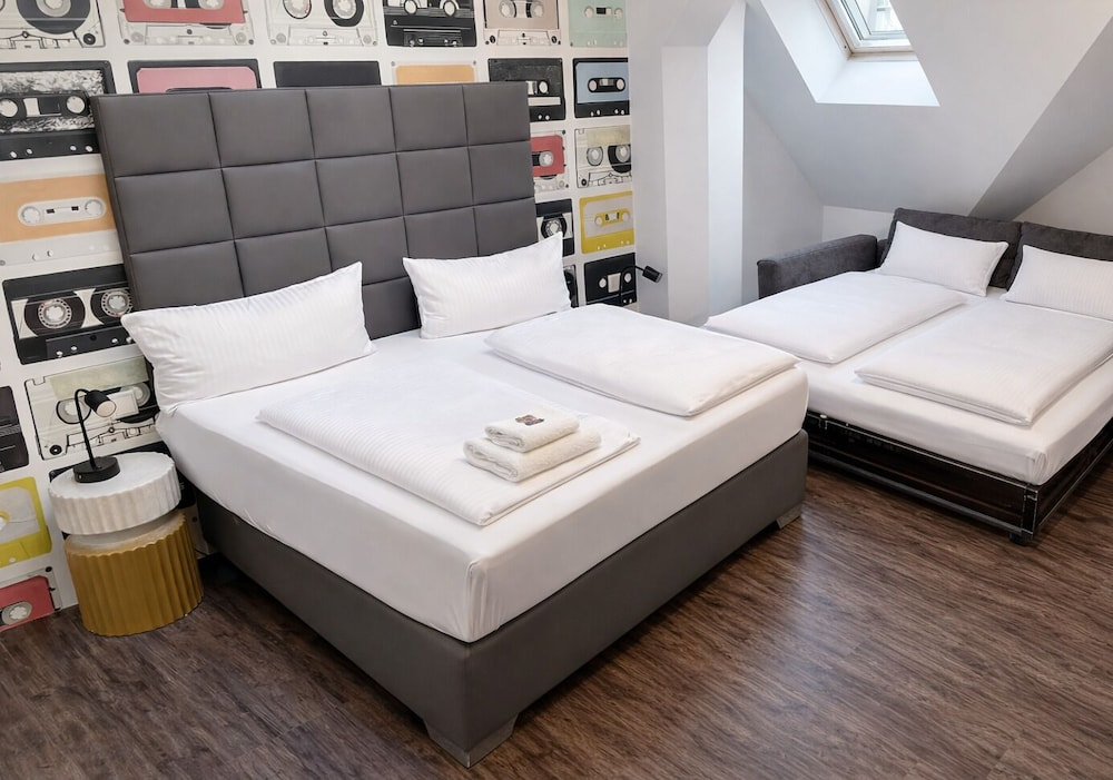 Double Apartment (full double bed)