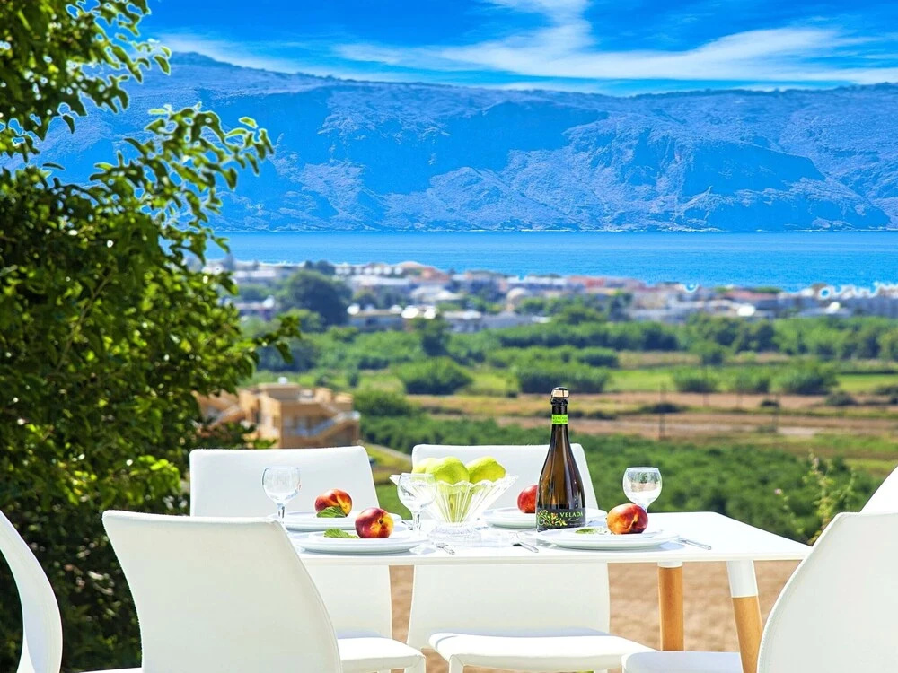 New Beautiful Villa With Private Pool at Coastal Area Just Outside Rethymno, NW