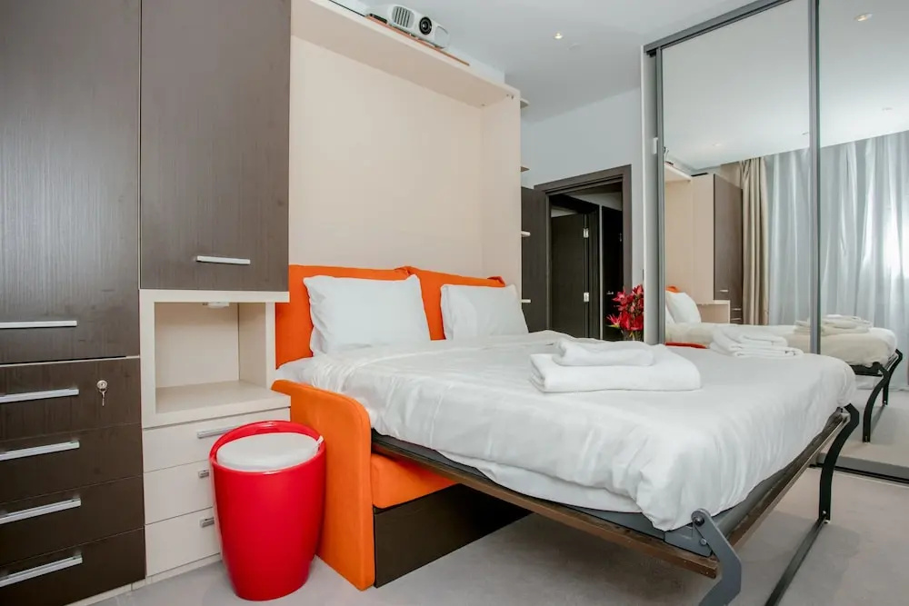 1 Bedroom Flat In East Putney