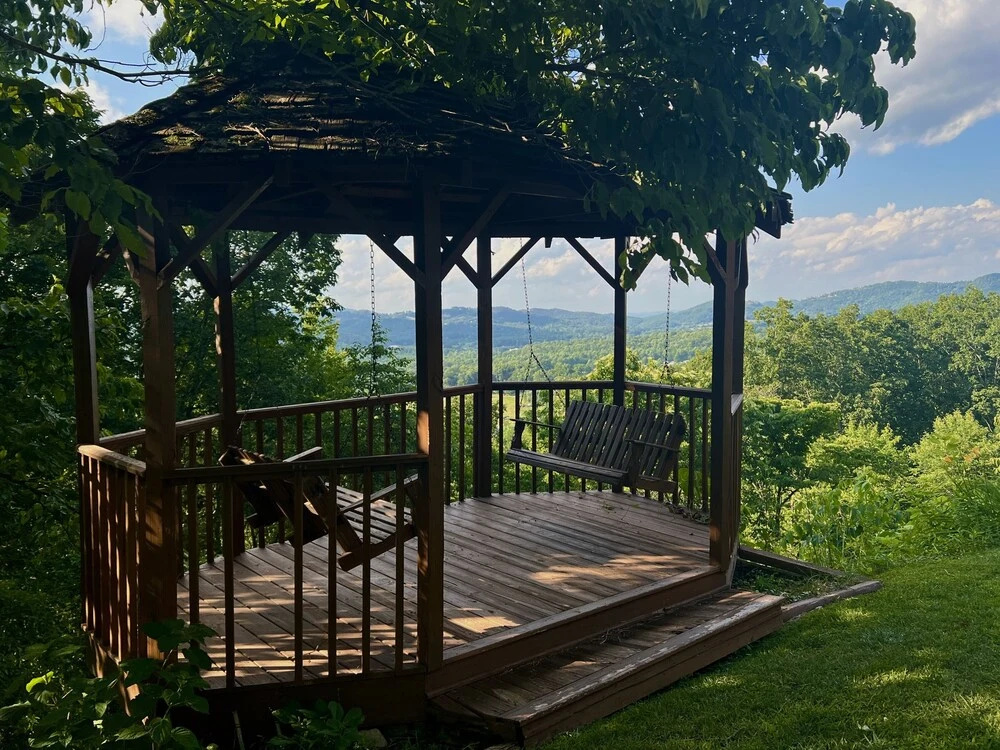 Little Greenbriar Lodge 13 Bedroom Cabin by RedAwning