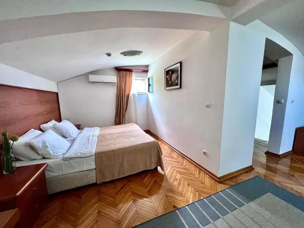 Hotel Ambasador - Chambres