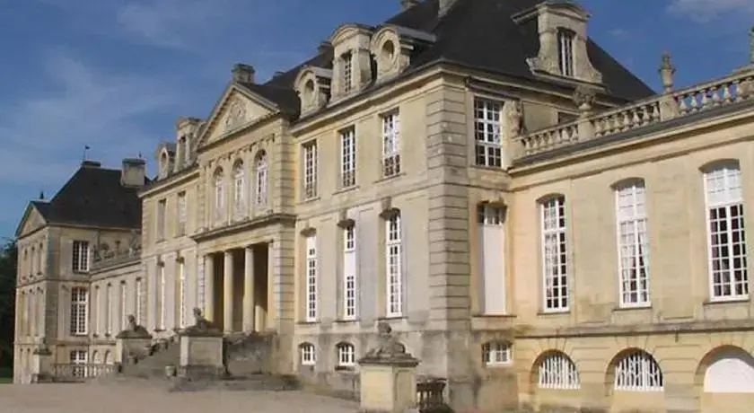 Gite du Chateau de Versainville
