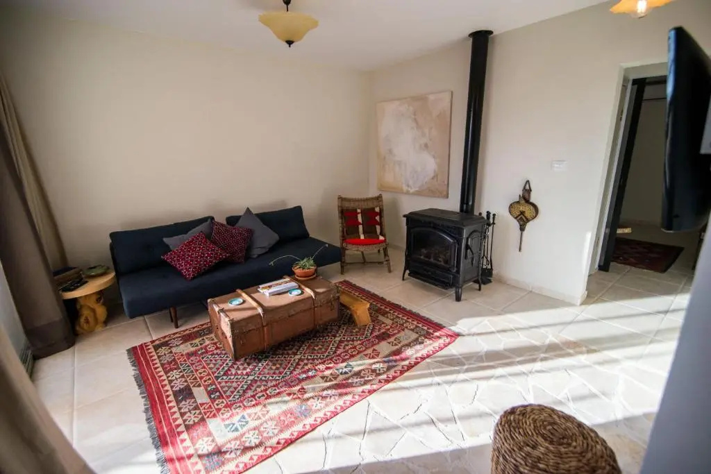 2 Bedrooms Villa