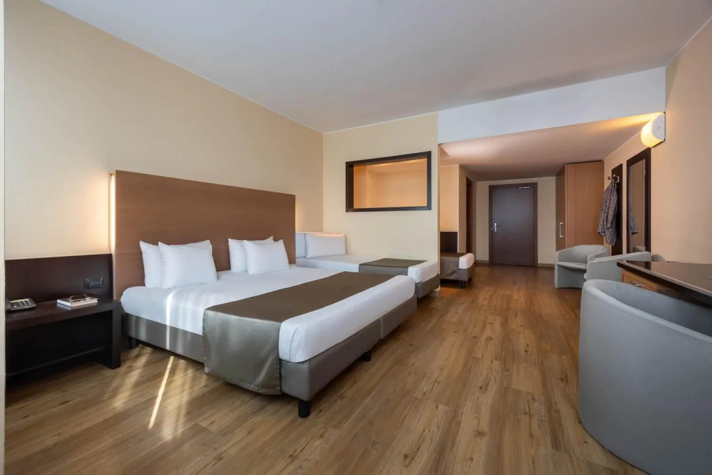 Hotel photo 20