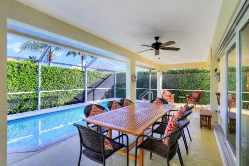 841 Seagrape Drive
