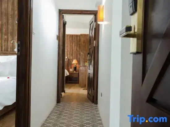 Family Junior Suite with balcony and with city view