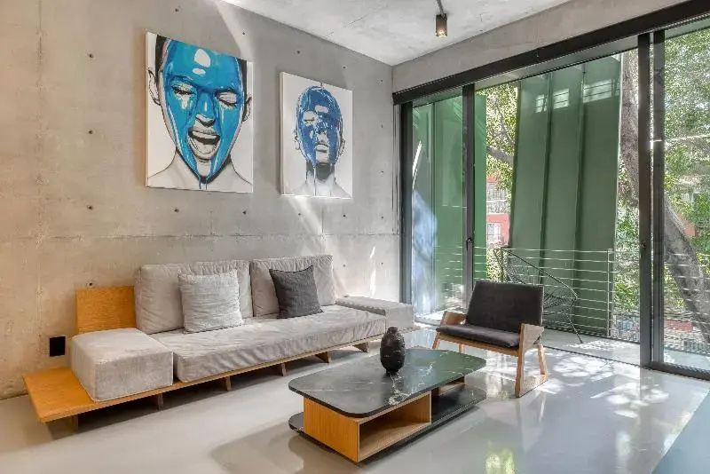 Standard Double room with balcony (full double bed)