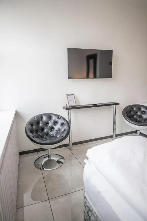 Villa Bowdy — 3