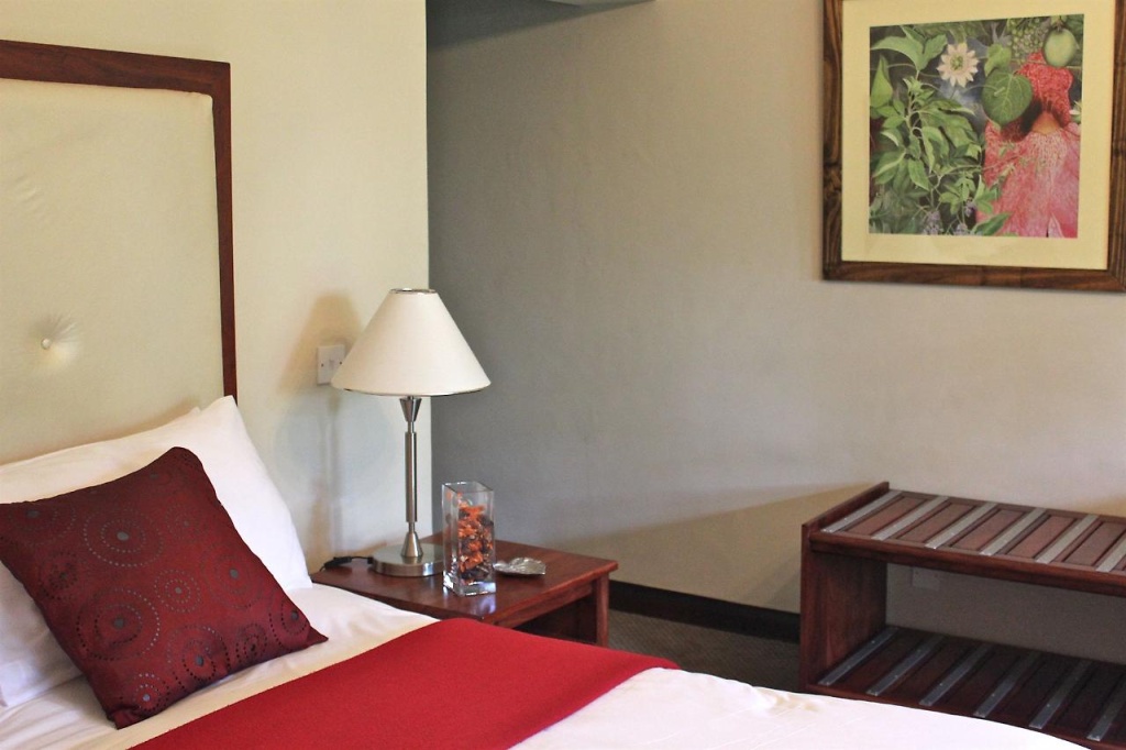 Bronte Hotel — 4