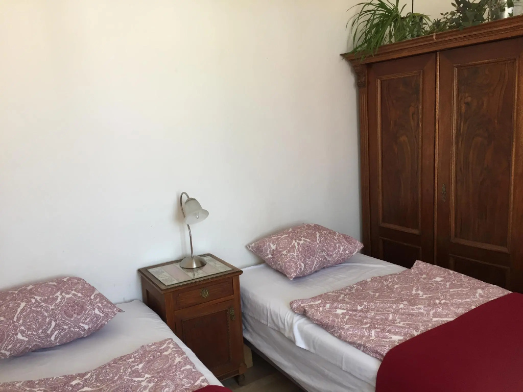 Double room (twin beds)