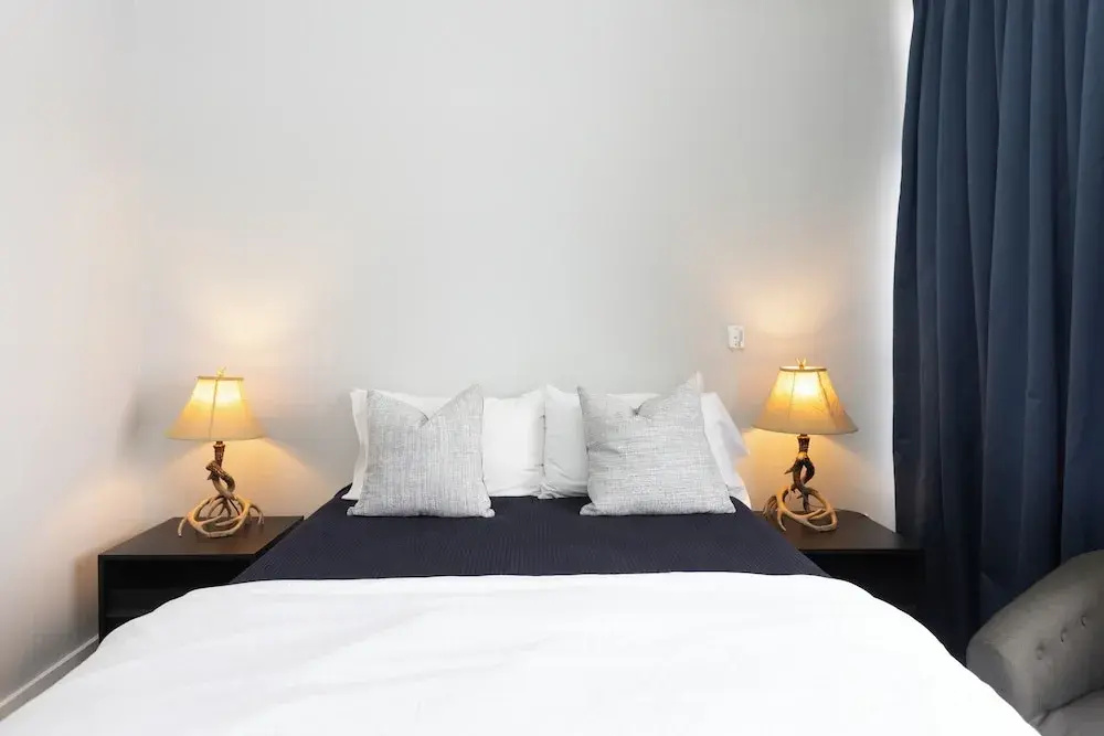 Superior Double Studio with lake view (full double bed)