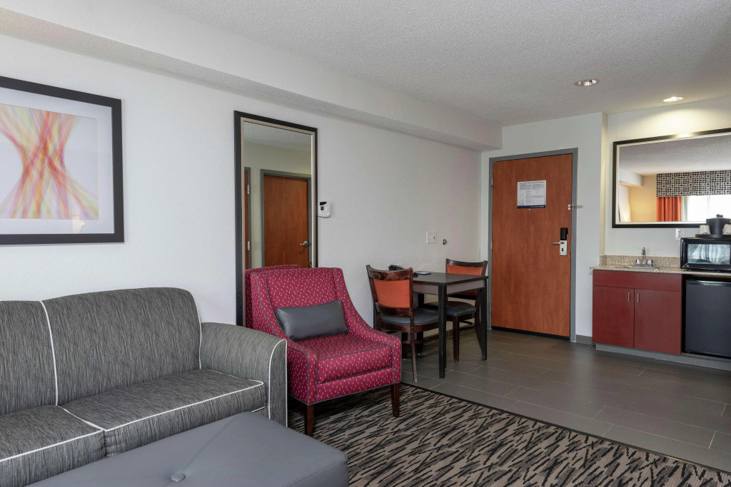 Lobby & Reception