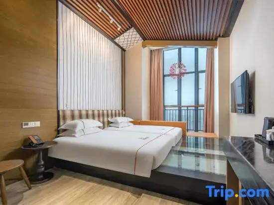 Standard Double room with river view (twin beds)