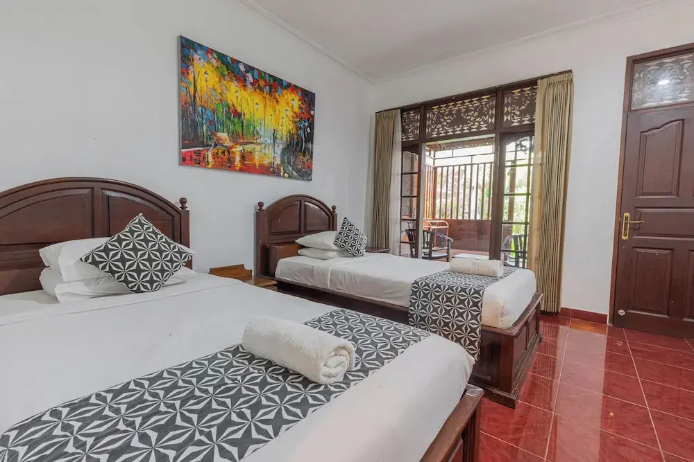 1 Bedroom Superior Double room with balcony and with garden view (twin beds)
