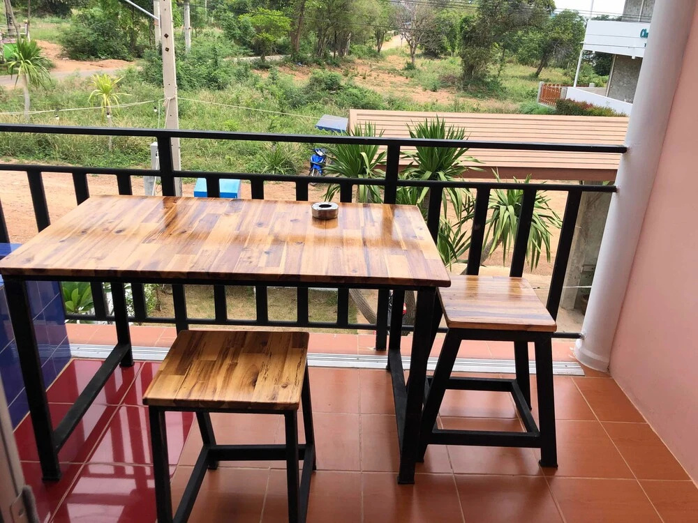 Balcony & Terrace