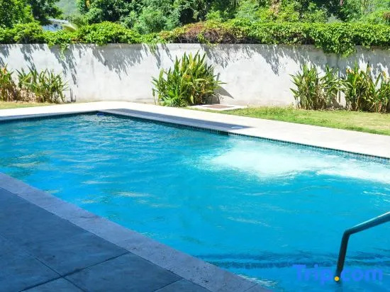 Resort Like Amenities - Accommodation In The City