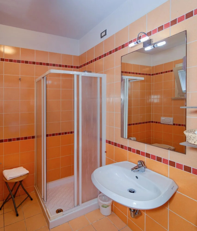 3 Bedrooms Apartment