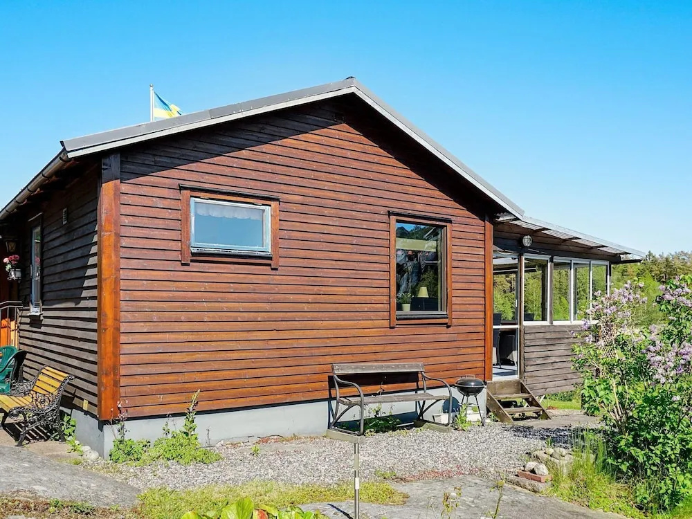 5 Person Holiday Home In Kungshamn
