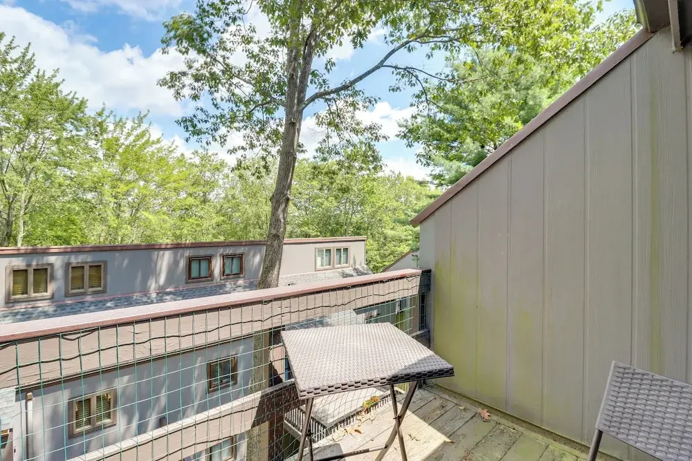 Community Indoor Pool: Tannersville Townhome