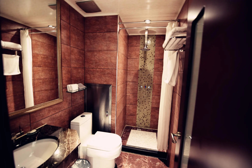 Classic Double room (full double bed)