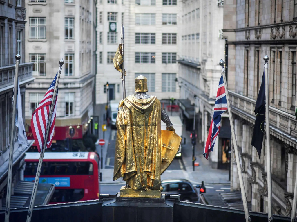 The Savoy — фото