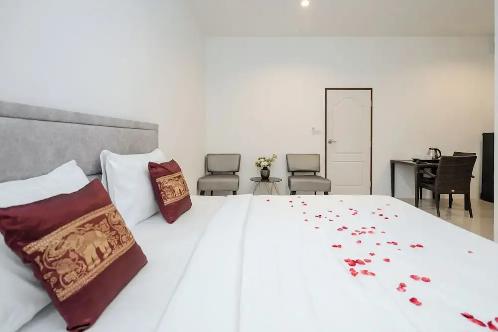 Golden Manora Hotel Bangtao Beach - Chambres