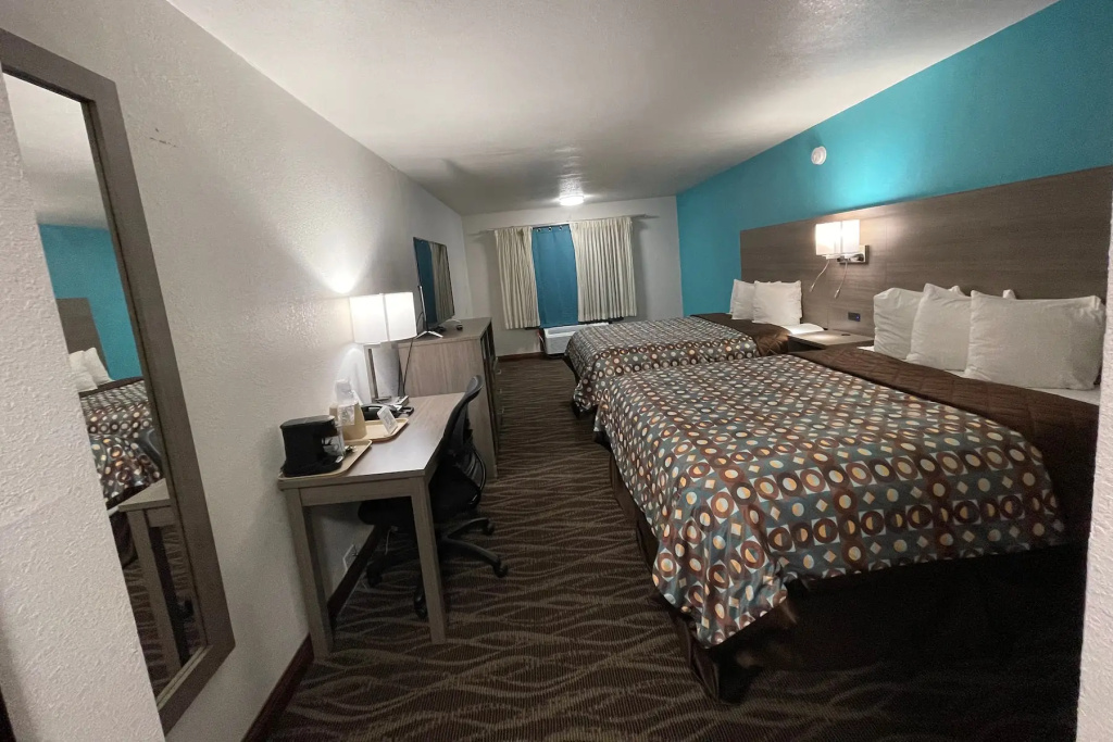 Surestay Plus Omaha South Hotel