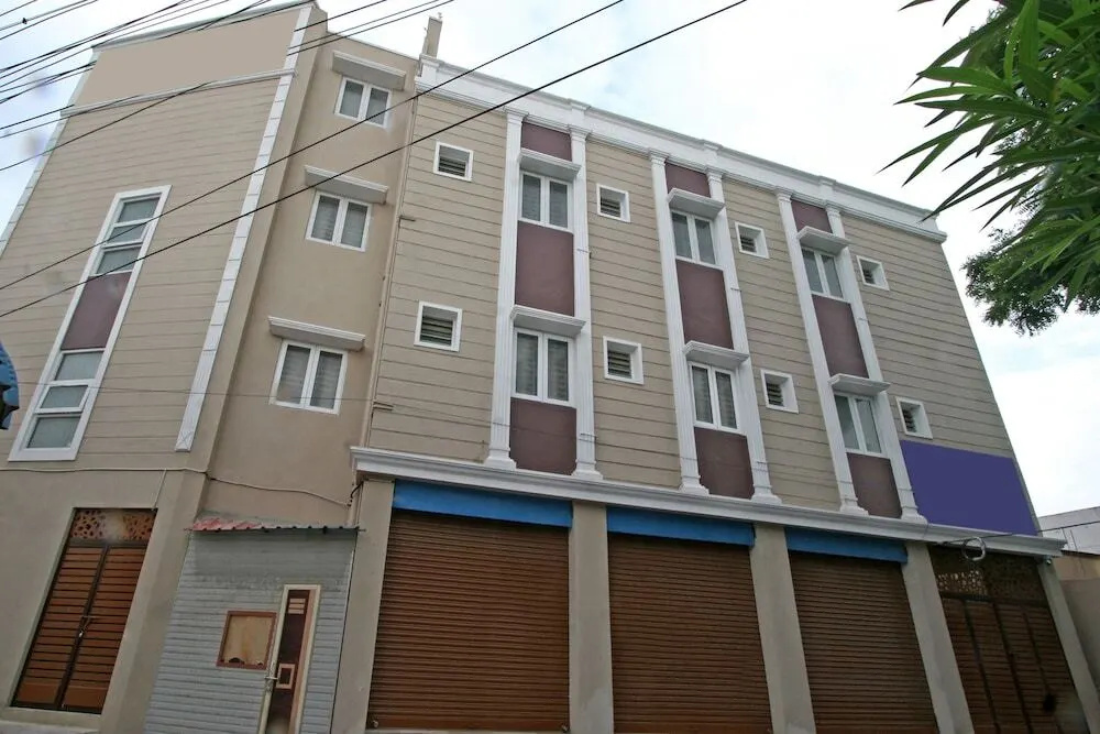 Sri Rugmani Residency by OYO Rooms